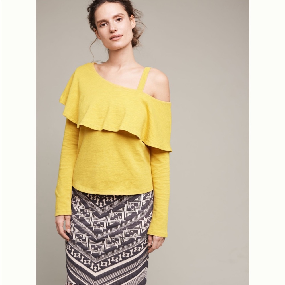Asymmetrical off shoulder ruffle top